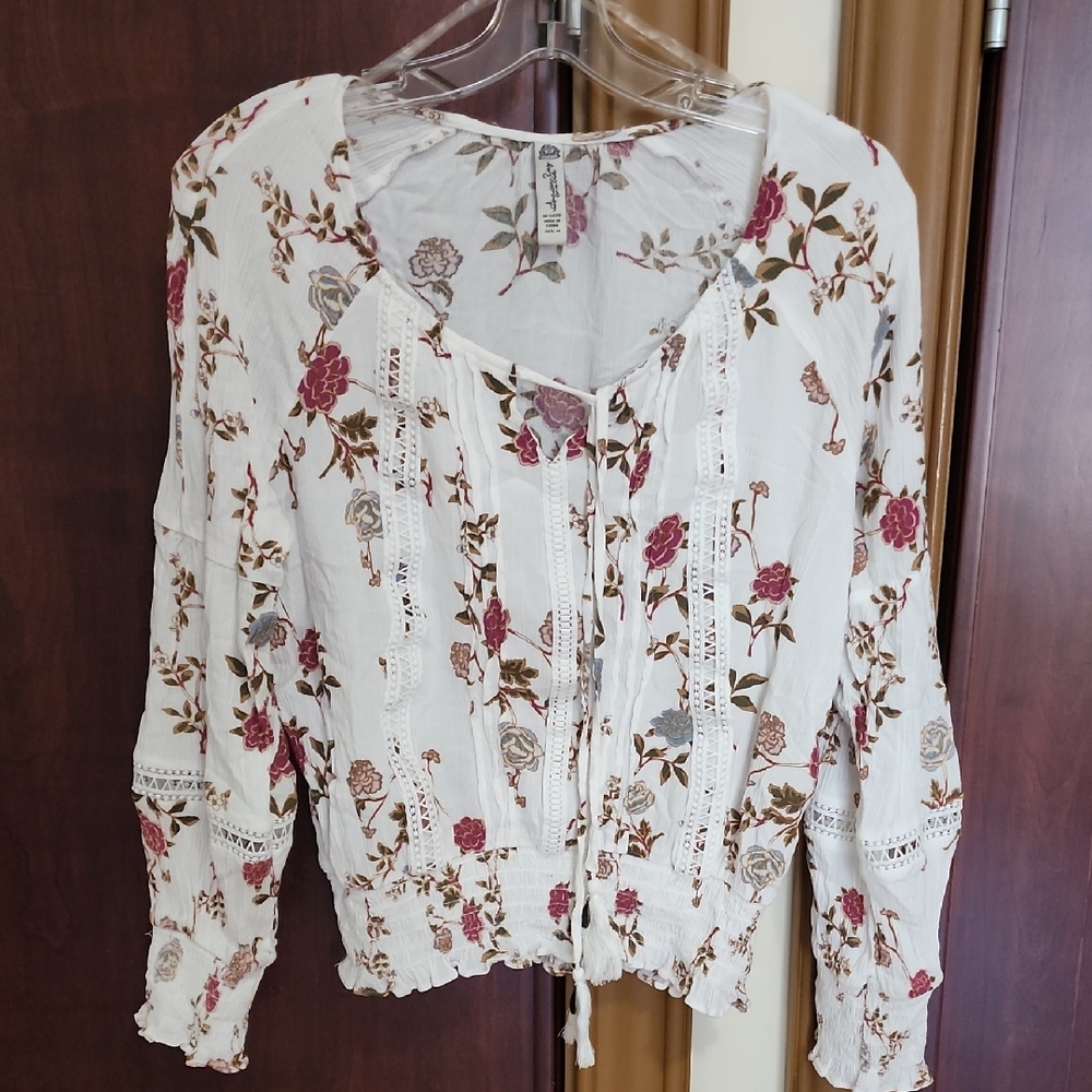 American Rag White Floral Blouse